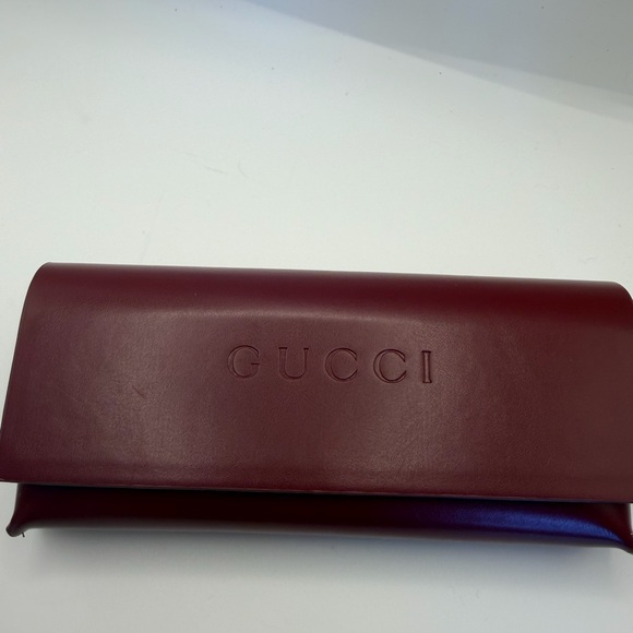 Gucci Two-Tone Black Frame Sunglasses with Pink Arms